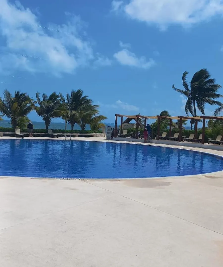 Apartamento En La Playa En カンクン アパート